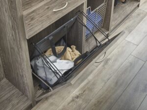 Richelieu Standard Hamper accessory for closets